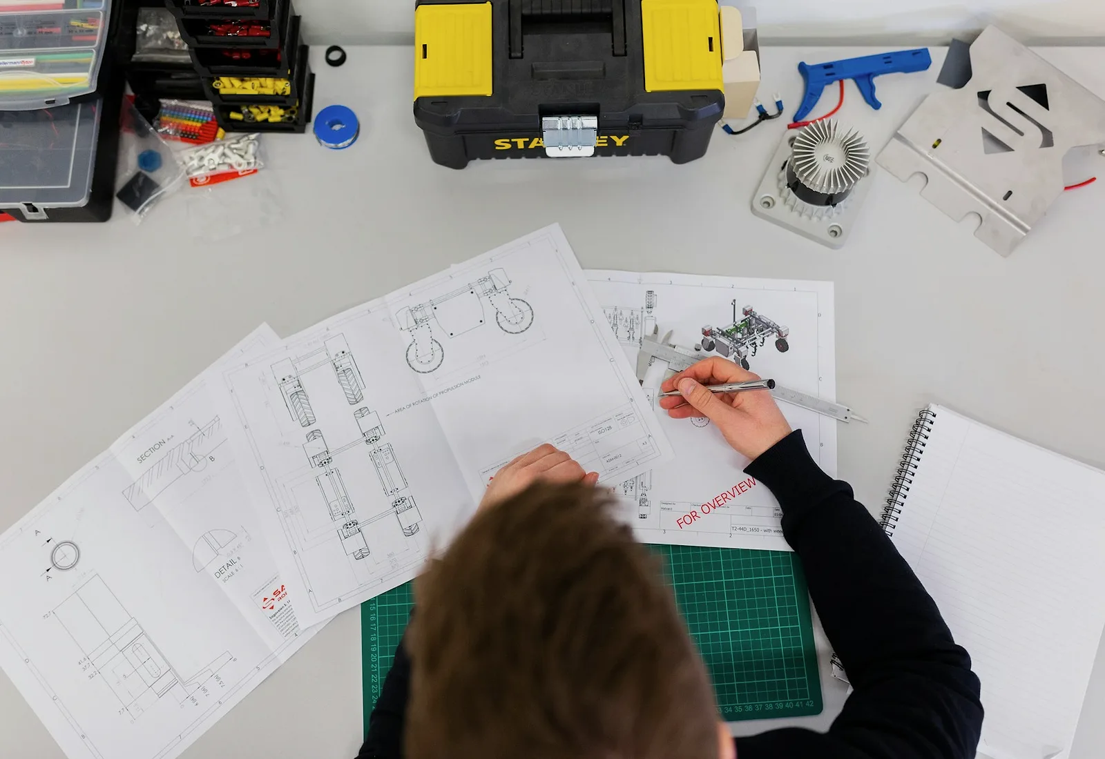 Sourcing workbench with technical plans